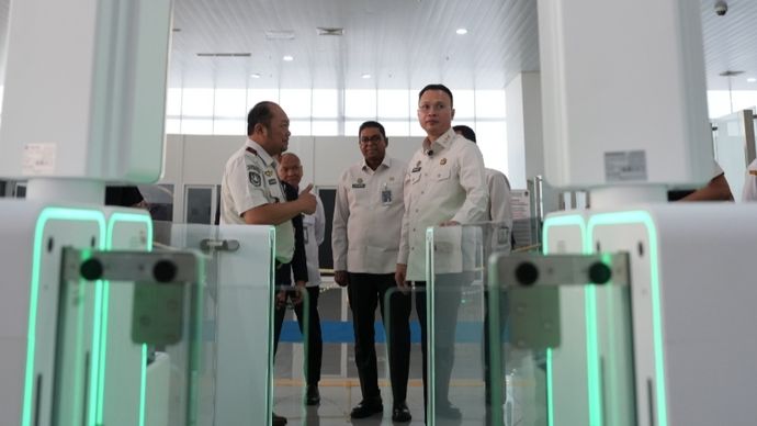 10 Unit Autogate baru di bandara Ahmad Yani Semarang