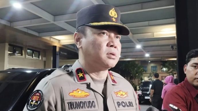 Karopenmas Polri Brigjen Pol Trunoyudo Wisnu Andiko saat memberi keterangan di Mabes Polri, Jakarta, Sabtu (3/10/2026).