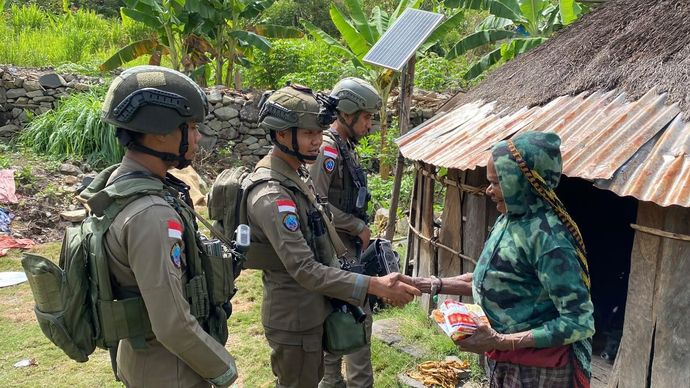 Satgas Damai Cartenz Gelar Patroli