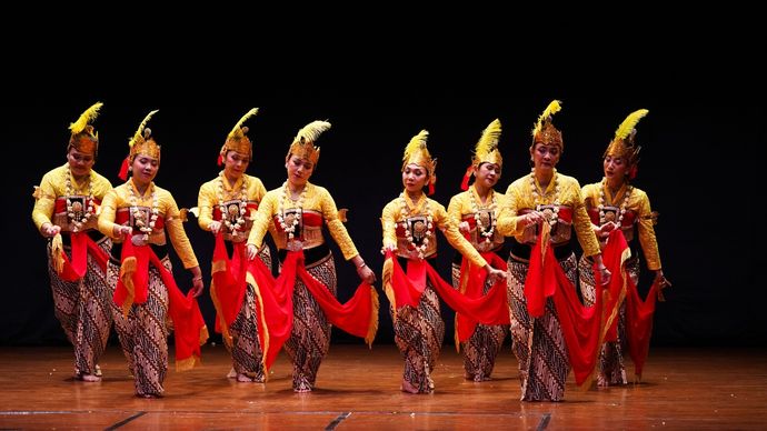 Lestarikan Tari Tradisi, Purwakanthi Pentaskan 7 Tari Jawa Klasik