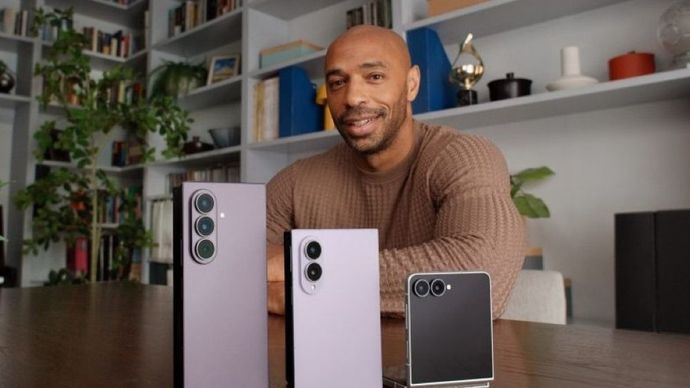 Samsung menggandeng Thierry Henry untuk memperkenalkan Galaxy Z Fold8, Fold8 Ultra, dan Flip8. (Foto: Istimewa/Samsung)