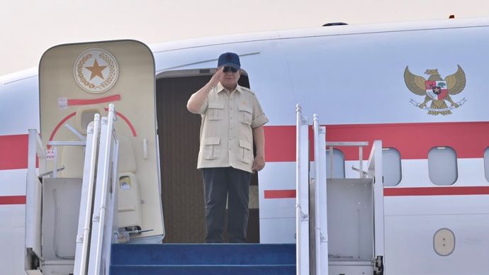 Presiden Prabowo Subianto bertolak menuju Kabupaten Halmahera Tengah, Provinsi Maluku Utara, untuk meluncurkan program hilirisasi di kawasan Indonesia Weda Bay Industrial Park (IWIP)