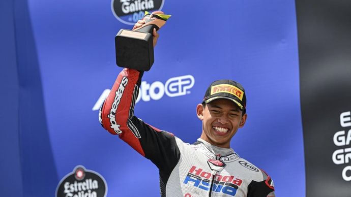 Dua pembalap kebanggaan Indonesia, Mario Suryo Aji dan Veda Ega Pratama, kembali tampil di hadapan publik Tanah Air saat Pertamina Grand Prix of Indonesia 2026 digelar di Pertamina Mandalika International Circuit, Lombok, Nusa Tenggara Barat, pada 9&ndash;11 Oktober 2026