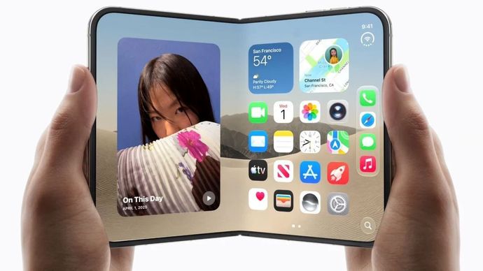 iPhone lipat pertama Apple menjadi salah satu smartphone yang paling dinantikan tahun ini. (Foto: Apple via Phone Arena) 
