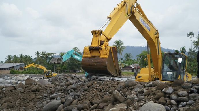 Percepat Penanganan Banjir Padang, Tanggul Darurat Rampung hingga Normalisasi Sungai Dikebut