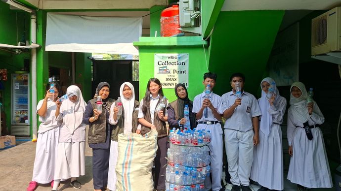 Revibes Gandeng SMAS Harapan Kasih, Bangun Budaya Daur Ulang Berkelanjutan di Sekolah