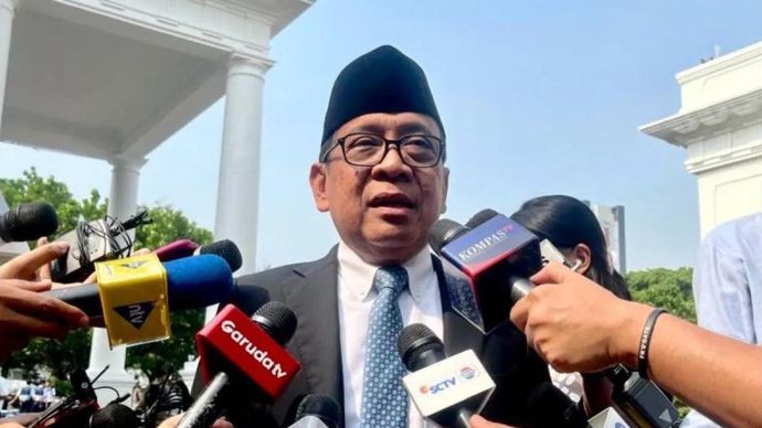 Ketua Dewan Pertimbangan Presiden (Wantimpres) RI Pratikno menjawab pertanyaan wartawan saat ditemui di Istana Kepresidenan RI, Jakarta, Kamis, 15 Oktober 2026