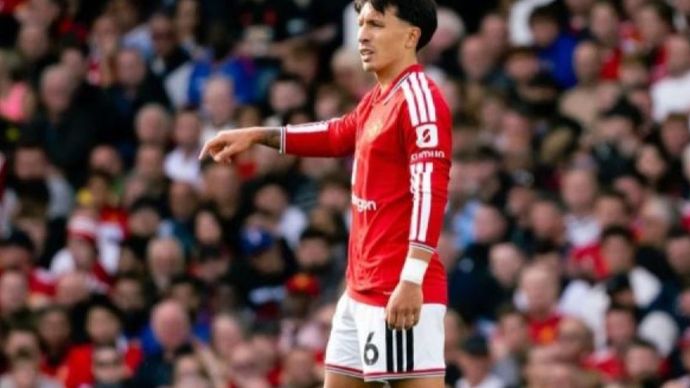 Lisandro Martinez saat dalam Pertandingan Man United
