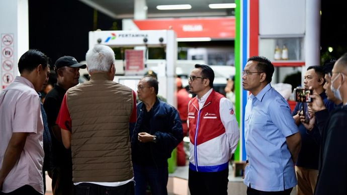 Dirut Pertamina Tinjau Distribusi BBM di Bali, Pastikan Percepatan Pemulihan Penyaluran Energi