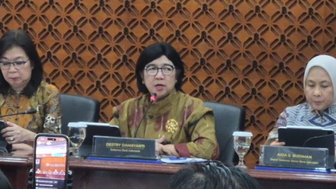 Gubernur Bank Indonesia (BI) Destry Damayanti mengakui isu perubahan klasifikasi pasar modal Indonesia oleh Morgan Stanley Capital International (MSCI) sempat memberikan tekanan terhadap nilai tukar rupiah selama dua hari.