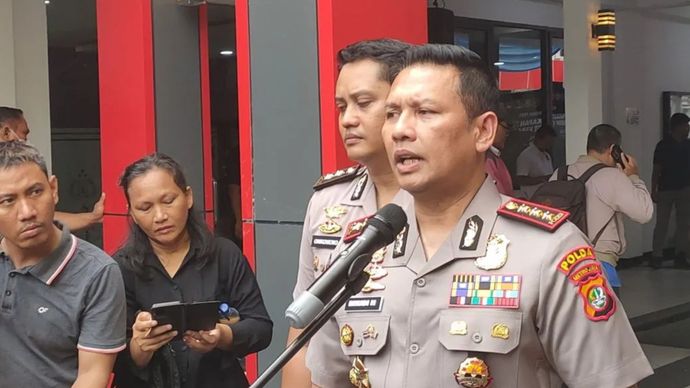 Kabid Humas Polda Metro Jaya Kombes Pol Budi Hermanto memberikan keterangan kepada wartawan di Jakarta, Rabu (21/10/2026).