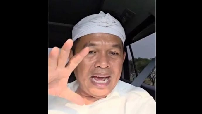 KDM jelaskan soal ketidakhadiran dan dicari Prabowo di Rakornas TPAKD Arsip - Tangkapan layar Gubernur Jabar Dedi Mulyadi dalam siaran langsung di sosial medianya.