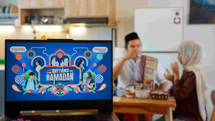 Melalui whitepaper DigiAds Ramadan Insight 2027: Reading the Rhythms of Ramadan, Telkomsel Enterprise mengungkap perubahan perilaku konsumen dalam tiga fase Ramadan yang berbeda. Insight berbasis data ini membantu brand mengidentifikasi momentum komunikasi yang paling relevan di setiap fase perjalanan konsumen selama Ramadan.