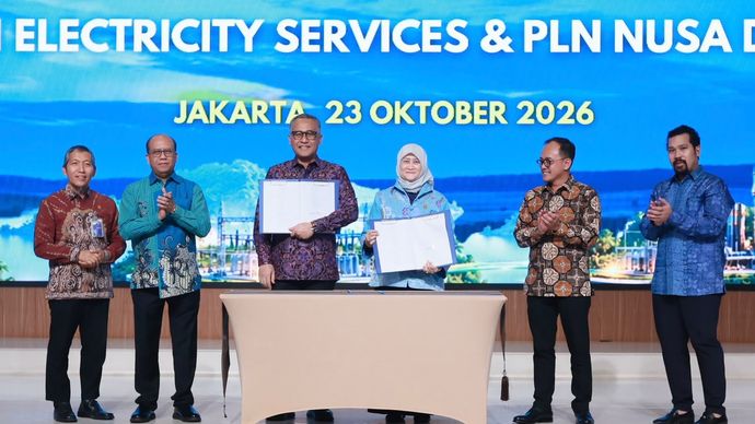 Penandatanganan akta penggabungan PT PLN Electricity Services (PLN ES) dan PT PLN Nusa Daya (PLN ND) menjadi PT PLN Services 
