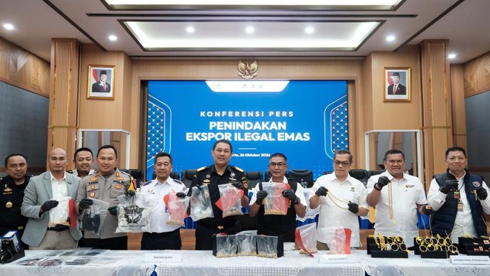 Direktorat Jenderal Bea dan Cukai (DJBC) menggagalkan upaya ekspor ilegal 25,88 kilogram emas senilai Rp61,95 miliar di lima bandara internasional sepanjang Oktober 2026.