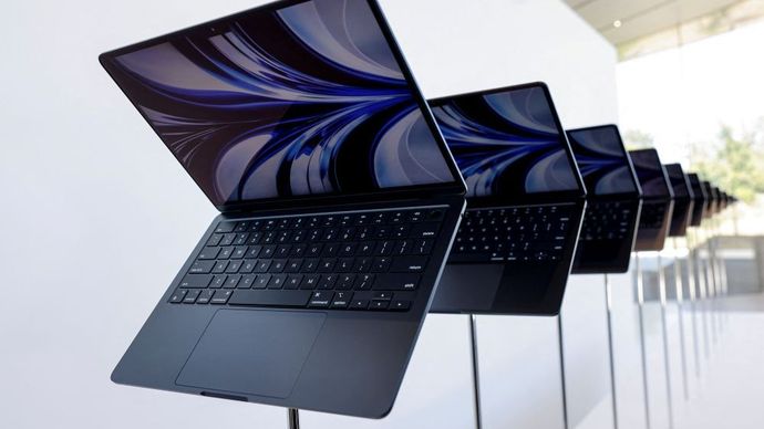 Apple MacBook Air 15 inci. (Foto: Dok/Peter DaSilva/Reuters) 