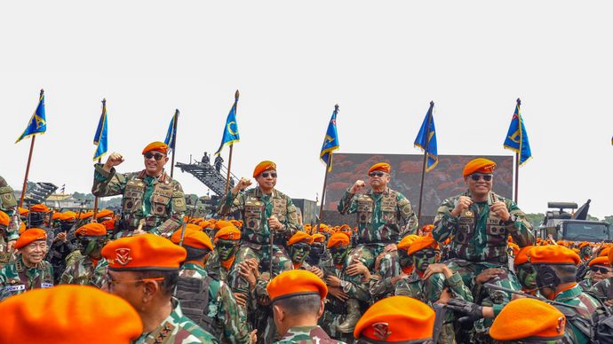 Sejumlah pimpinan TNI dan Polri diberi gelar Warga Kehormatan Korps Pasukan Gerak Cepat. 