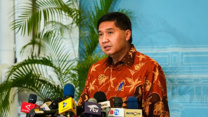 Menteri Perumahan dan Kawasan Permukiman Maruarar Sirait saat memberikan keterangan pers di Kompleks Istana Kepresidenan, Jakarta.