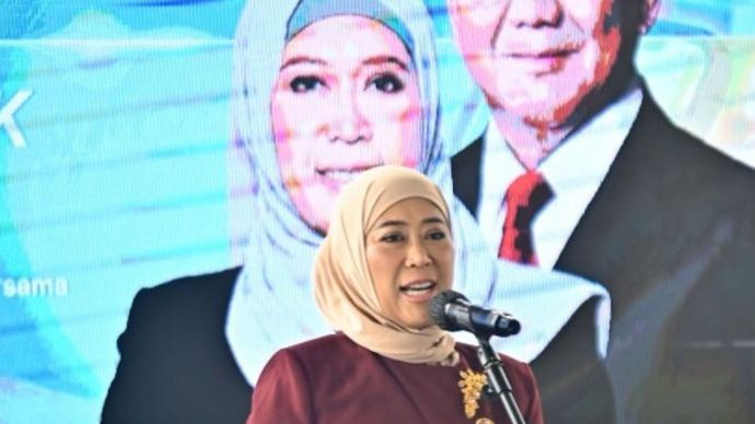 Menteri Komunikasi dan Digital (Menkomdigi) Meutya Hafid menegaskan bahwa pemberantasan judi online tidak cukup hanya dengan menghapus konten dan memblokir situs.