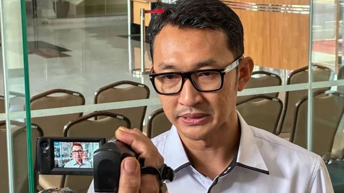 Arsip - Juru Bicara Komisi Pemberantasan Korupsi Budi Prasetyo memberikan keterangan di Gedung Merah Putih KPK, Jakarta, Senin (21/9/2026). 