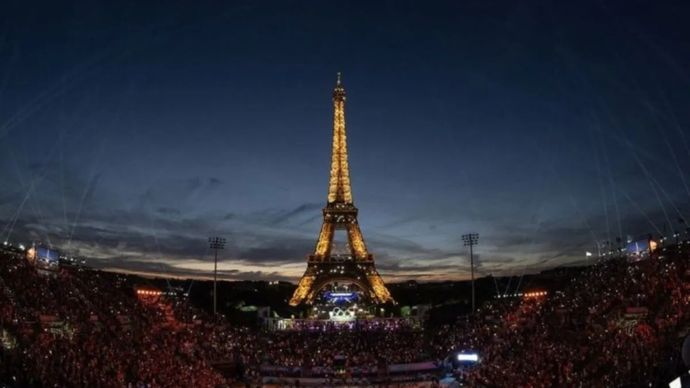Arsip - Ilustrasi - Menara Eiffel di Paris, Prancis. 