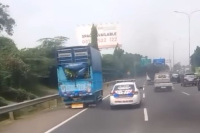 Viral Truk Tak Mau Berhenti Saat Hendak Ditindak Polisi hingga Terjadi