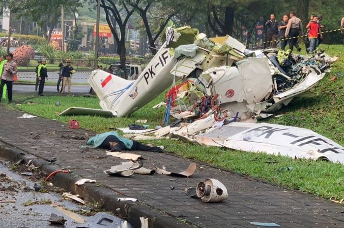 Begini Cara Knkt Ungkap Penyebab Pesawat Jatuh Di Bsd Semua Halaman