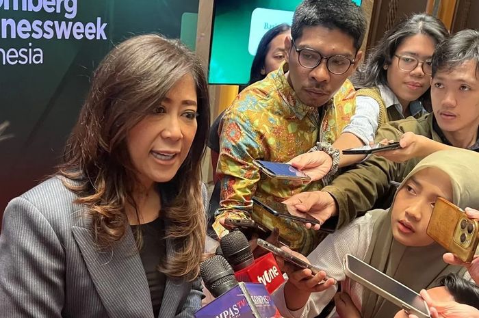 Menteri Komunikasi dan Digital (Menkomdigi) Meutya Hafid memberi keterangan ketika ditemui di Jakarta, Kamis 20 November 2025. (ANTARA/Putu Indah Savitri)