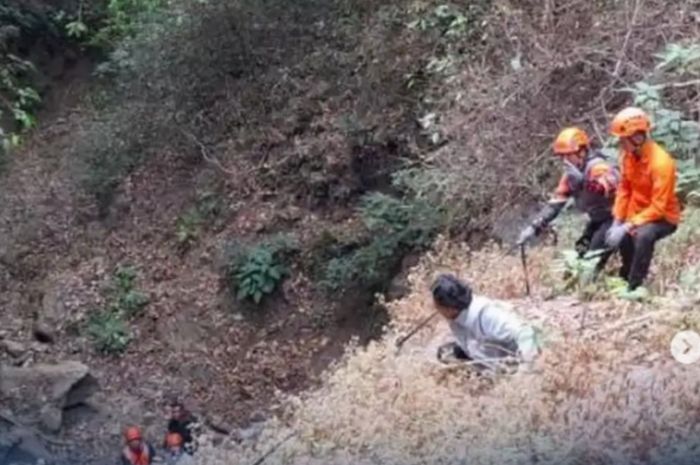 Pesepeda Tewas Terjun ke Jurang di Malang, Kondisi Mengenaskan
