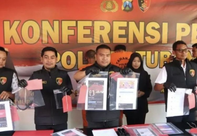 Pengguna Aktif Akun Facebook Gay Tuban Lamongan Bojonegoro Ditangkap Polisi