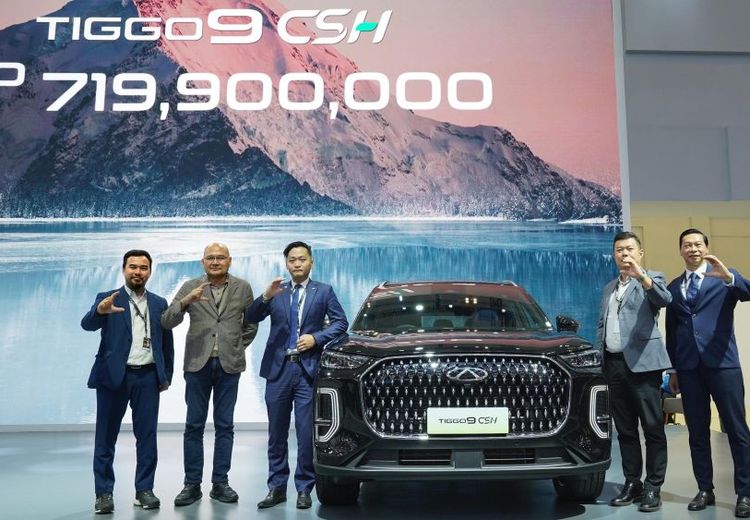 Chery TIGGO 9 CSH AWD Diluncurkan di GIIAS 2025: SUV PHEV Mewah dengan Parkir Otomatis, Harga Rp719,9 Juta!