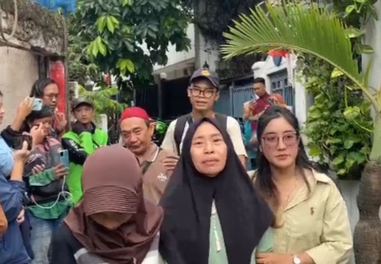 Orang Tua Affan Kurniawan Tampak Lesu Pulang dari Pemakaman