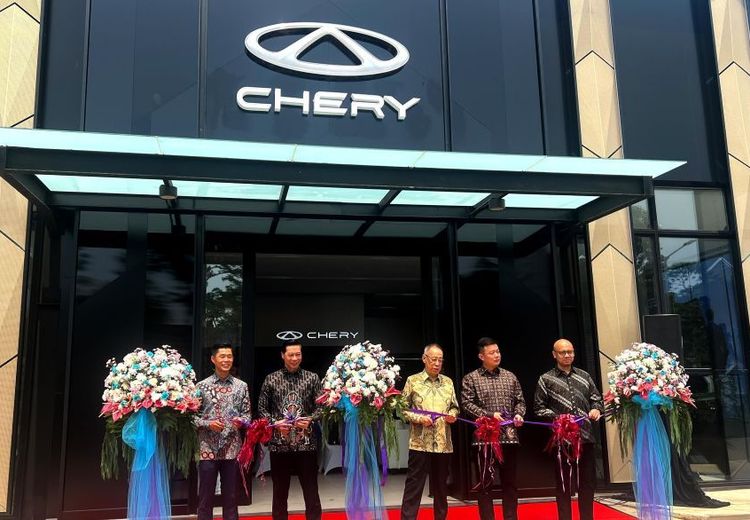 Chery Resmikan Dealer ke-56 di PIK 2, Perkuat Layanan dan Kesiapan Elektrifikasi