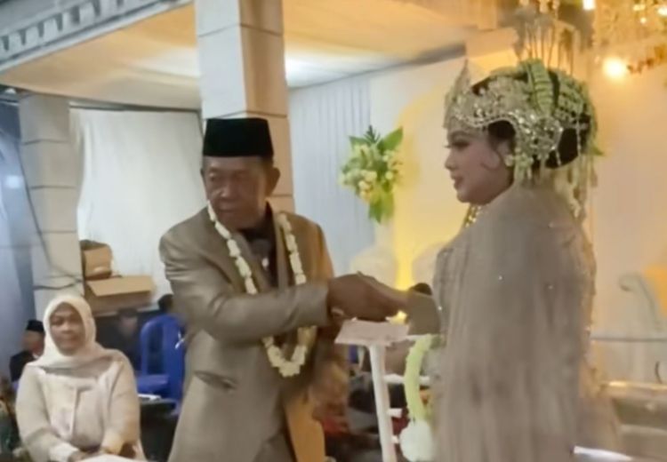 Keluarga Bantah Isu Mempelai Pria Kabur, Pasangan Viral Mahar Rp3 M Ternyata Sedang Bulan Madu