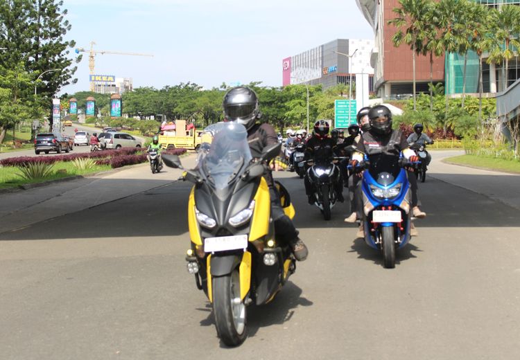 Potret Komunitas Motor BRI BRIKADE Aksi Amal