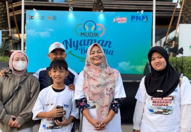 Cerita Ibu Eka Setelah Dua Tahun Menahan Rindu, Kini Bisa Mudik Nyaman Bareng PNM