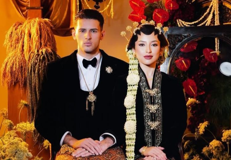 Jennifer Coppen dan Justin Hubner Resmi Menikah di Bali Pakai Adat Jawa