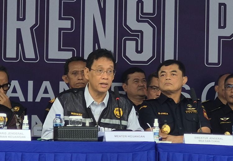 Purbaya Ungkap Isi Kontainer Balpres Ilegal: Ada Harley-Davidson Peretelan