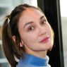 Luna Maya Ikut Sentil Kenaikan Gaji DPR: Tunjang Komunikasi Rp15 Juta, Kok Masih Susah Denger