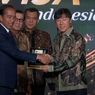 Presiden Jokowi Serahkan Golden Visa kepada Shin Tae-yong