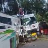 Tabrakan Bus, Truk, dan Motor di Jalan Raya Cipanas-Cianjur, Lalu Lintas Macet Total