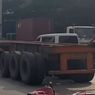 Pemotor Tewas Tertabrak Truk Trailer di Marunda