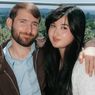 Terungkap Profesi Asher Novkov-Bloom Suami Stephanie Poetri