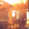 Kebakaran Hebat Hantam Rumah Warga di Depok, Habis Terbakar