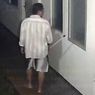 VIDEO: Pria Mondar-mandir Depan Kosan Diplomat yang Tewas dengan Kepala Terlakban