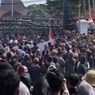 Penampakan Warga Pati Demo Bupati Sudewo