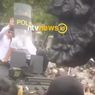 Bupati Pati Minta Maaf, Eh Malah Dilempar Sandal Pendemo