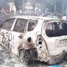 Mobil di Depan Mako Brimob Kwitang Dibakar Massa