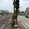 6 Titik Lampu Lalu Lintas di Otista Dibakar saat Aksi Unjuk Rasa