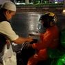 Berbagi dengan Ojol dan Warga
